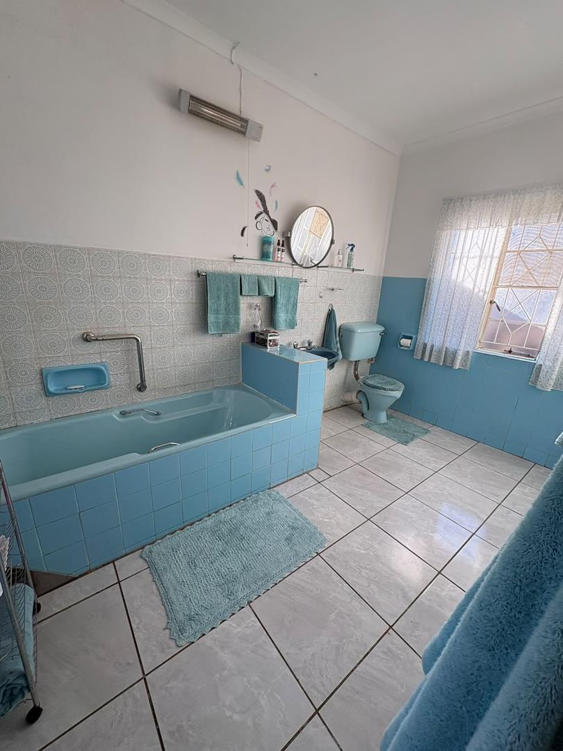 4 Bedroom Property for Sale in Heilbron Free State